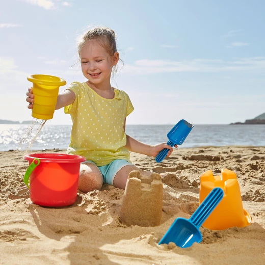 Hape Versatile 5-in-1 Children's Beach Set Sand - Hape - Image 2