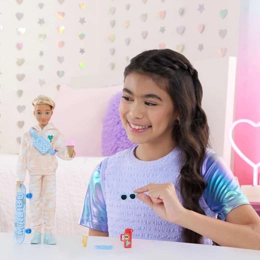 Mattel Barbie Dream Besties Ken Fashion Doll with Summer Accessories, Blonde Hair, Skateboard &amp; Imaginative Play - Barbie - Image 7