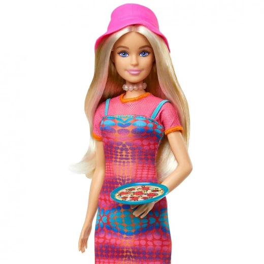Mattel Barbie Pink Passport Italy Doll Set: Blonde Doll &amp; Travel Accessories for Imaginative Play - Barbie - Image 3