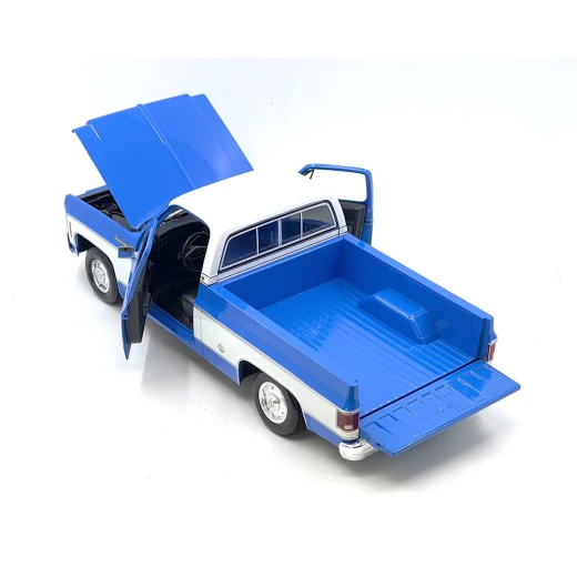ماستو 1974 شيفروليه C10 شايان سوبر – أسود/أبيض، بمقياس 1:18، إصدار خاص، قطعة واحدة - مايستو - Image 2