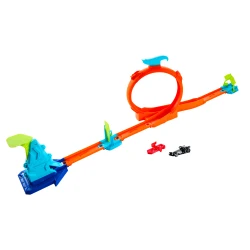 Hot Wheels Toy Car Track Set, Build a Stunting Circuit with a Loop or Jump, Includes Die-Cast Vehicle &amp; Speed Snap Track System (Styles May Vary)