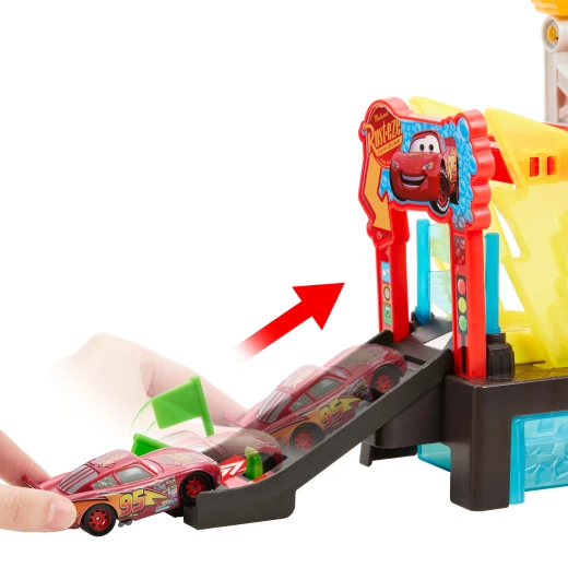 Disney and Pixar Cars Color Changers Race Ready Car Wash Playset – with Colour-Change Lightning McQueen, 20 Inches Long - Disney Pixar Cars - Image 4