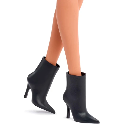 Barbie Basics 2025 Series 1 Doll JBH72 Collectors Edition Classic Fashion Doll for Display - Barbie - Image 2