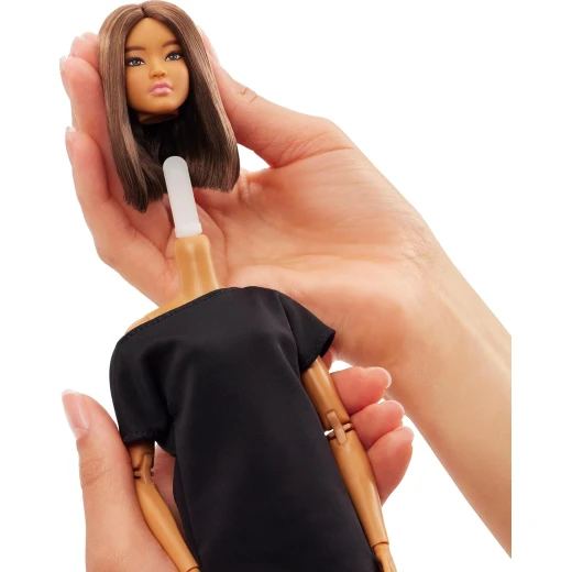 Barbie Basics 2025 Series 1 Doll JBH72 Collectors Edition Classic Fashion Doll for Display - Barbie - Image 4